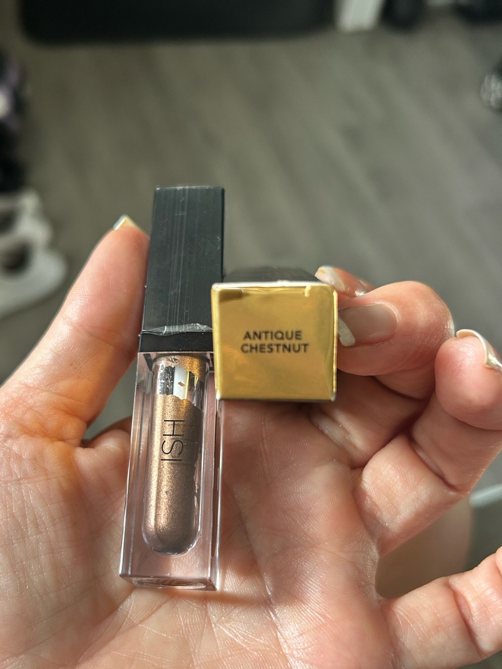 ISH Liquid Eyeshadow - Antique Chestnut Metallic Bronze